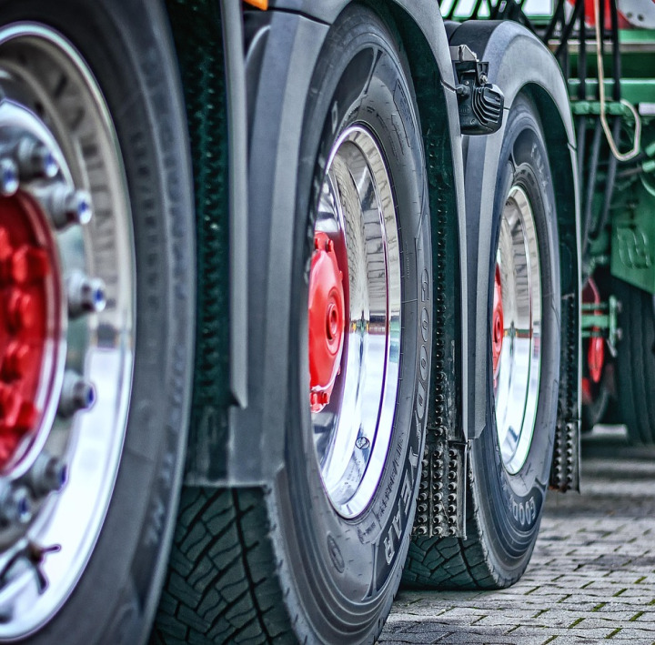 flatbed oversized load